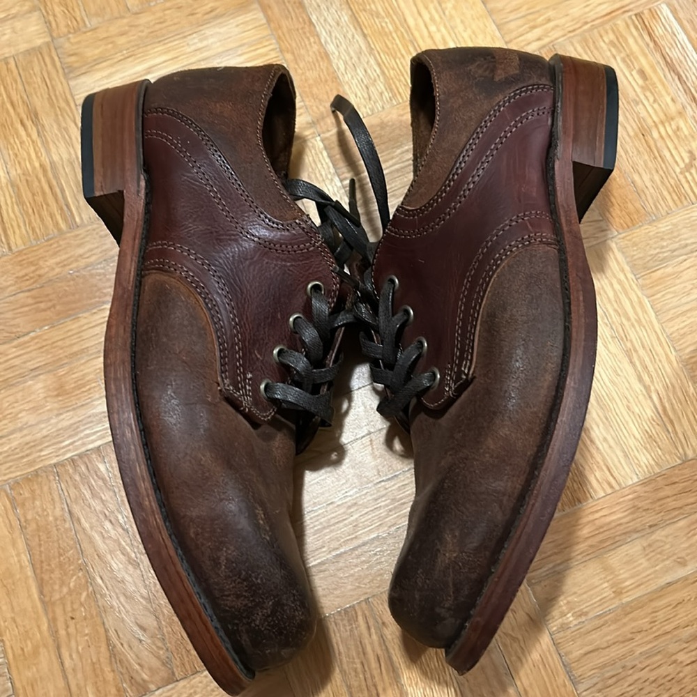 Frye - Picture 3 of 13